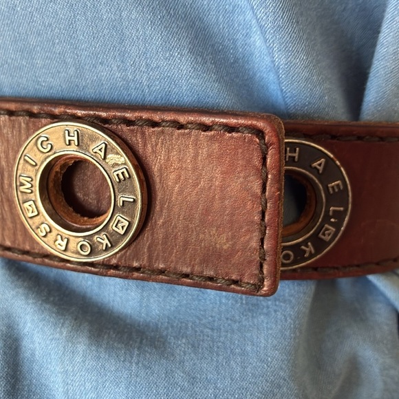 MICHAEL KORS Brown leather belt, monogram metal grommets & buckle. VTG S main image 15